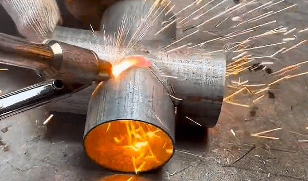 Suduitorii cu laser de mână pot suda fontă?